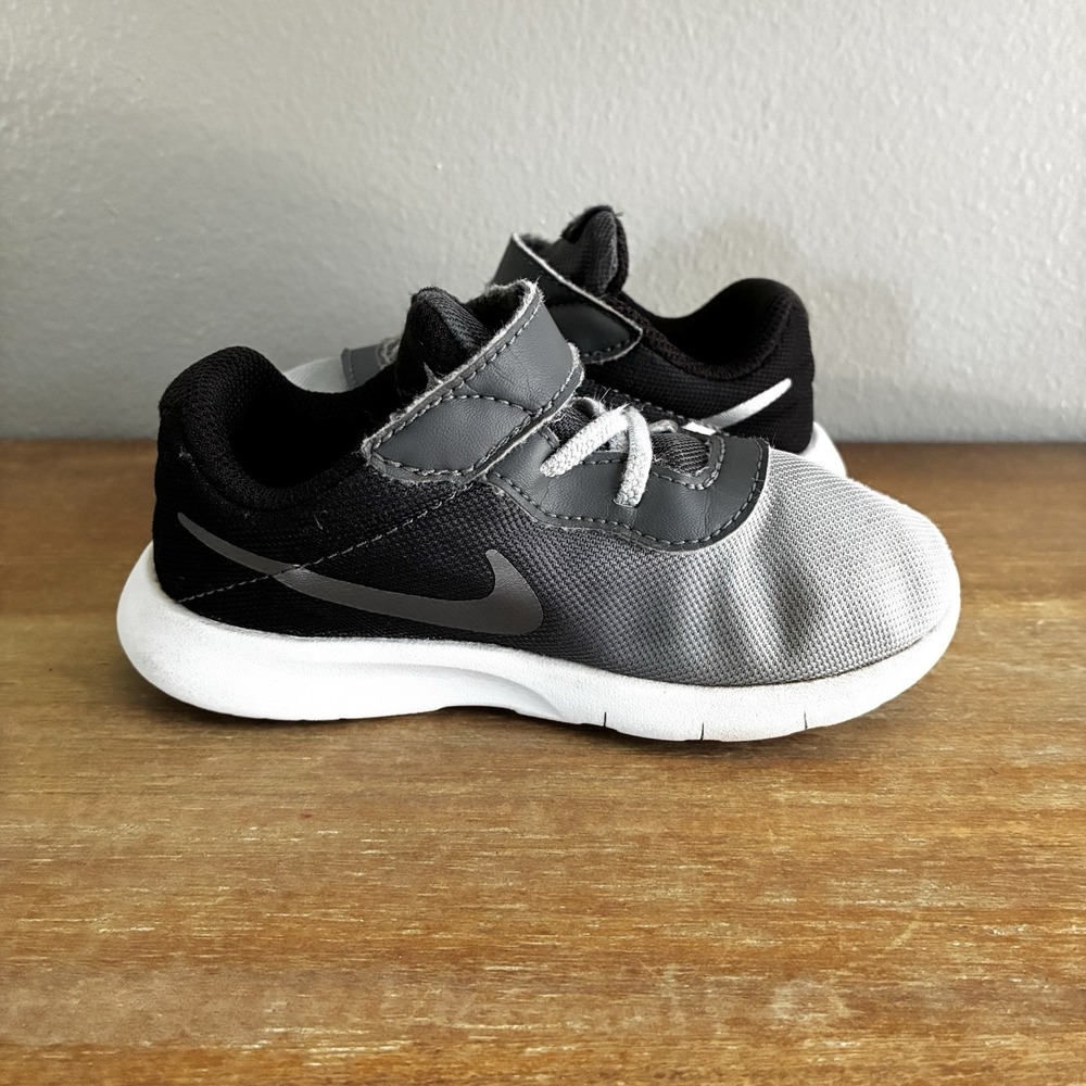 Nike Tanjun Easy On Gray Black Sneakers Shoes Baby Toddler Size 8 8C - Picture 4 of 8